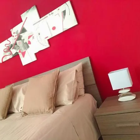 Hycarus Bed & Breakfast 3*
