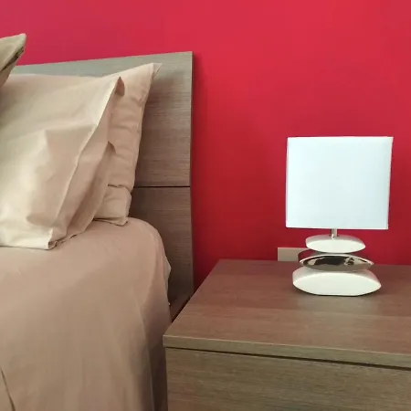 Hycarus Bed & Breakfast 3*